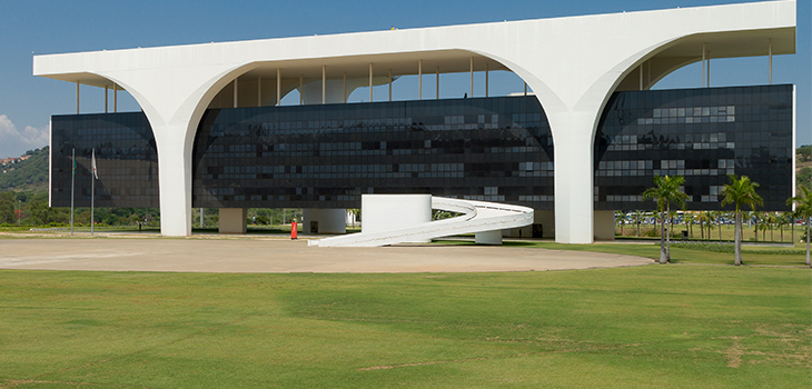 Edifício projetado por Oscar Niemeyer será desativado em Minas Gerais