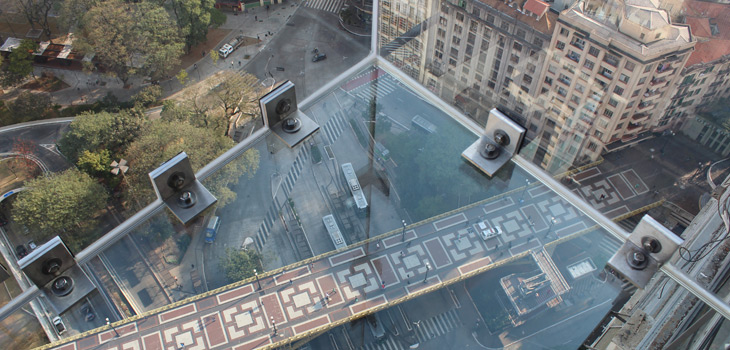 São Paulo ganha mirantes de vidro com 150 metros de altura