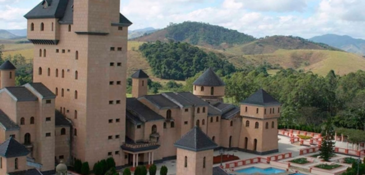 Castelo construído em Minas Gerais vai a leilão com lance mínimo de R$ 30 milhões