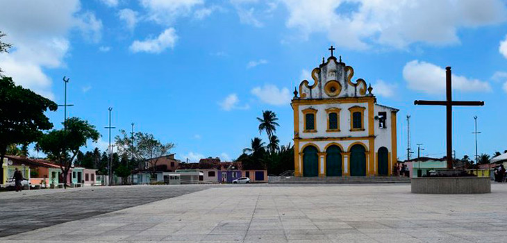 Restauração da Igreja do Bonfim, em Alagoas, revela pintura barroca no forro