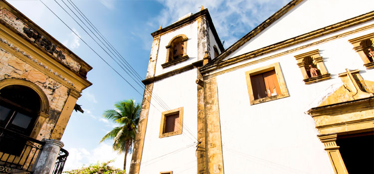 Igreja mais antiga do Brasil é reaberta em Pernambuco